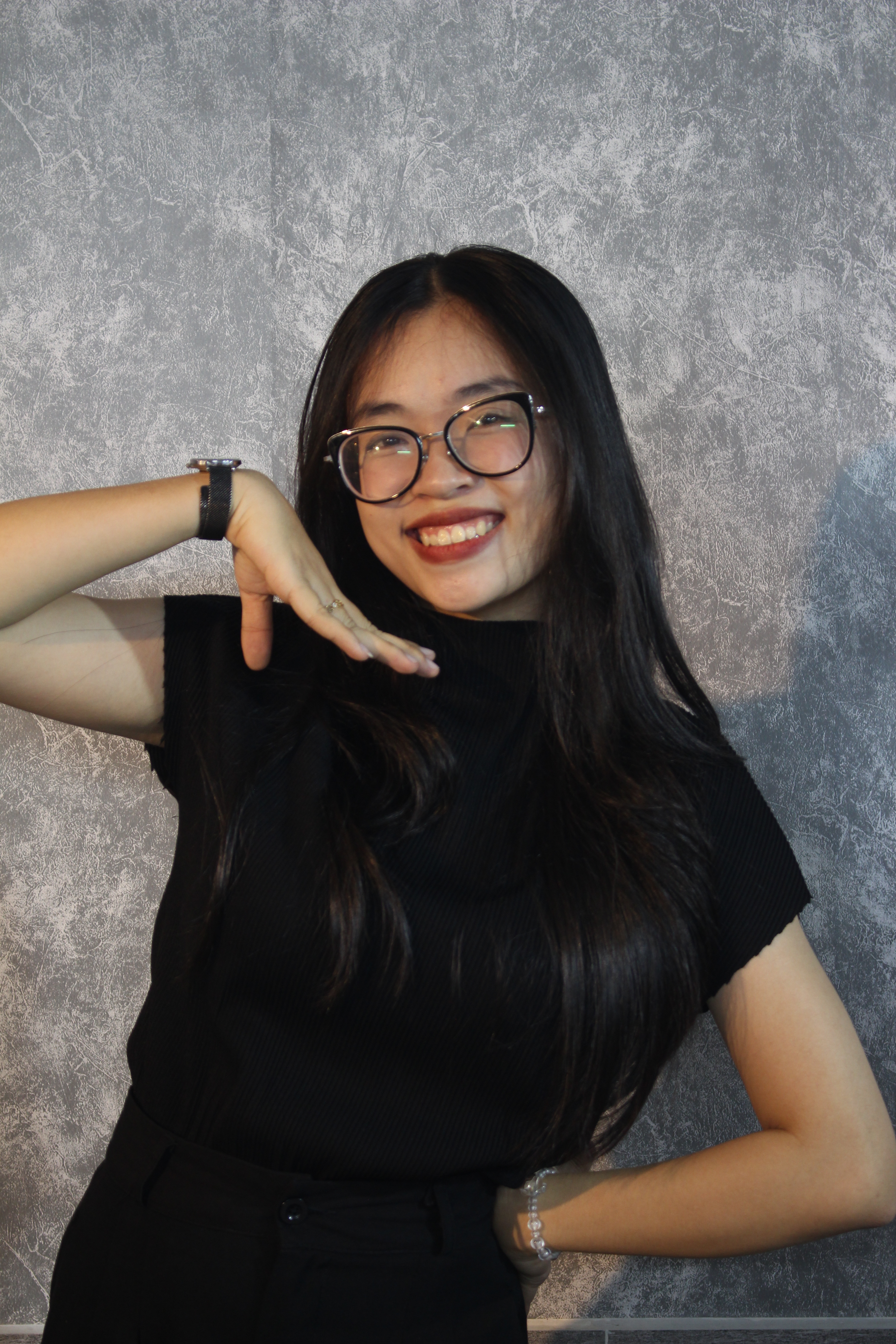 Nguyễn Thạch Hương Giang